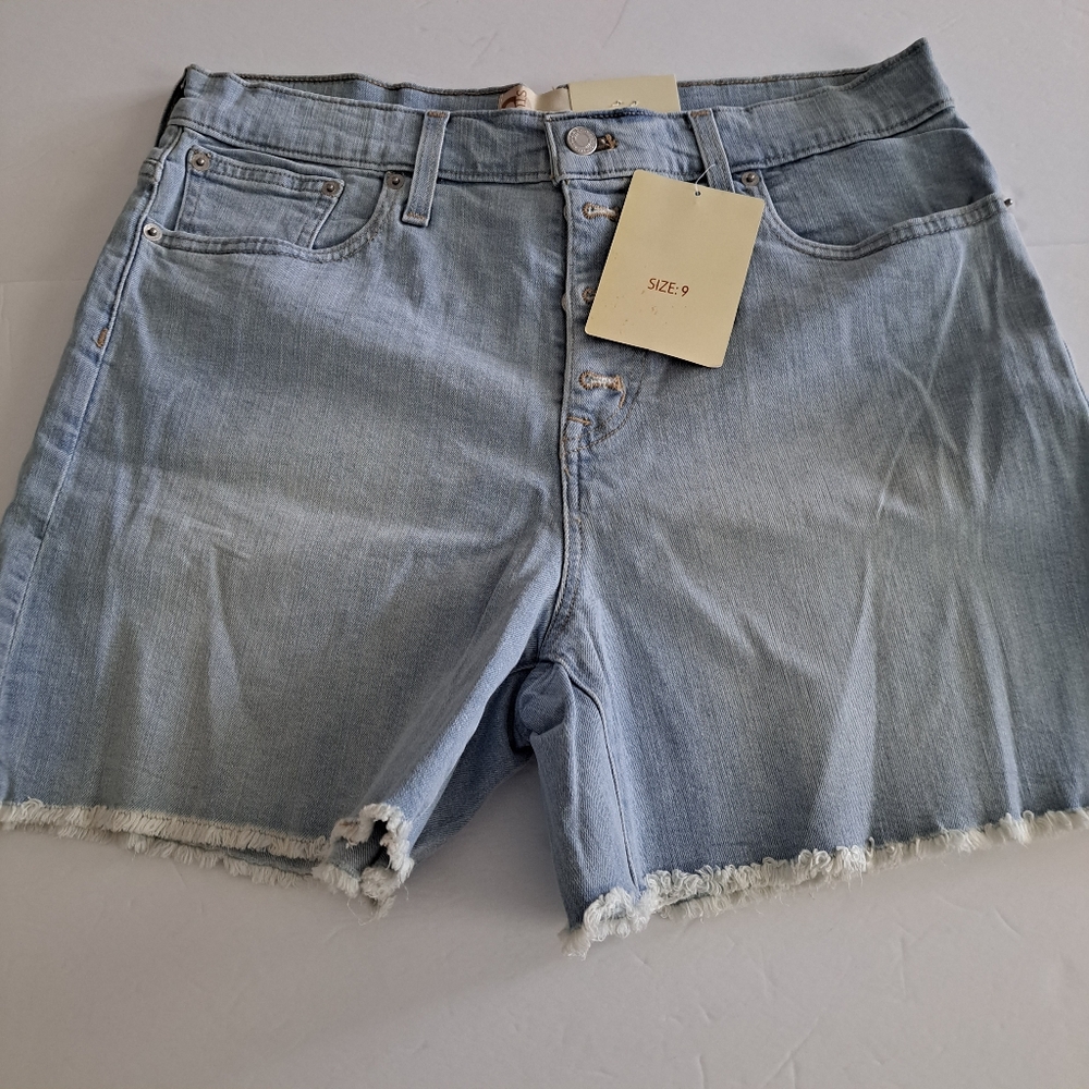 Studio 33 Blue Premium Denim Button Fly Jean Shorts Size 9 NWT